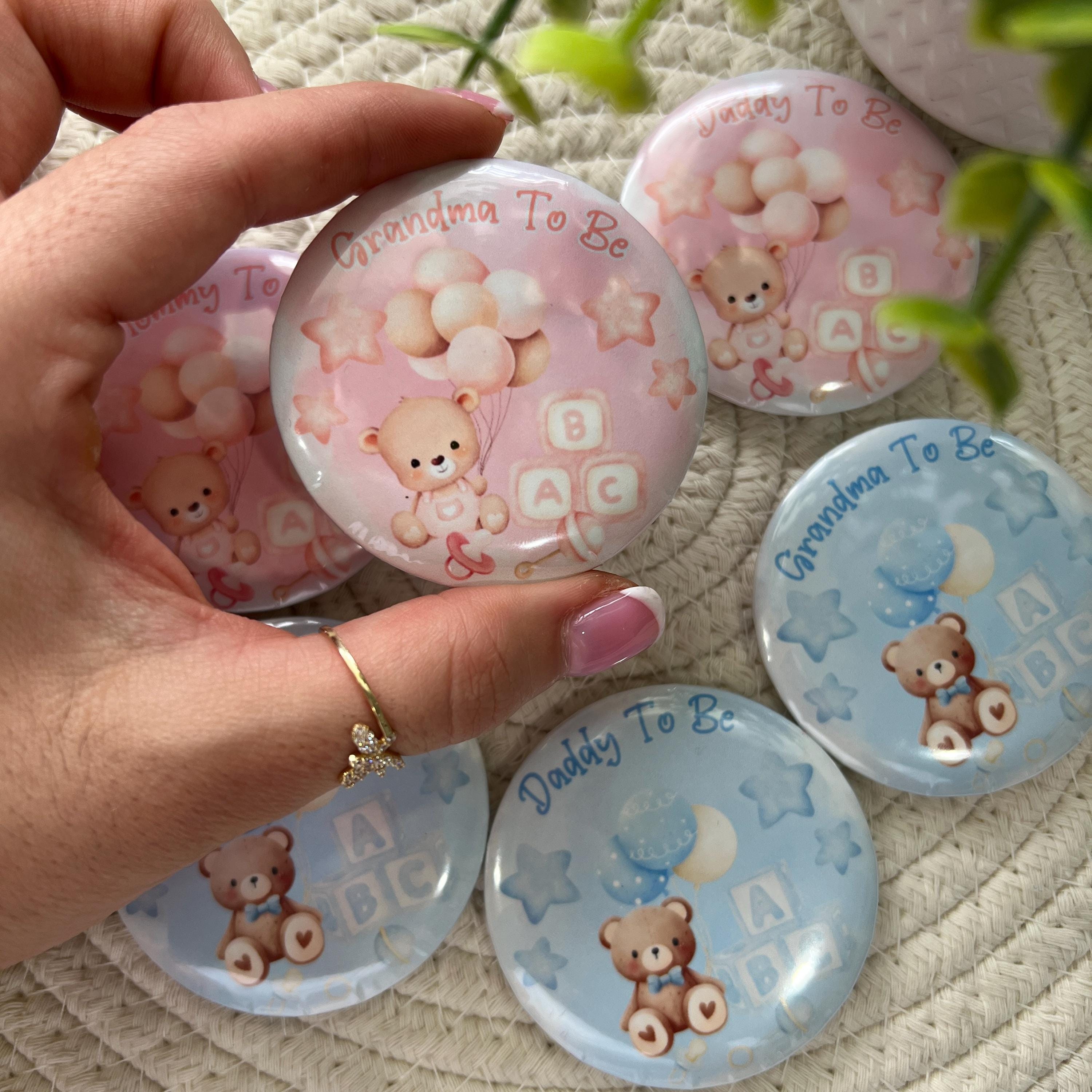 Baby Shower Pin Button Custom , Mommy To Be Baby Shower Pin Button, Daddy To Be Baby Shower Pin Button, Family Name Badges Pin back Buttons.
