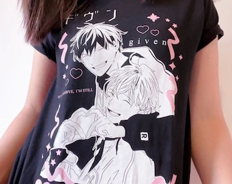 ユニセックス ギヴン T シャツ、上ノ山立夏シャツ、佐藤真冬シャツ