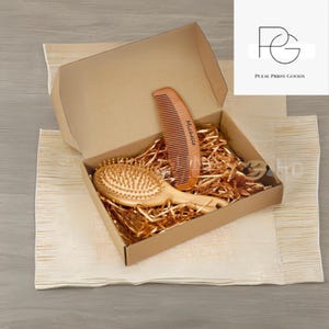 Juego de cepillos de pelo de bambú personalizados, peine de madera natural, cepillo acolchado, nombre grabado en caja de regalo, apto para viajes, apto para todo tipo de cabello