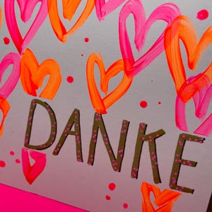 Dankeskarte - Karte für deinen Lieblingsmenschen - Grußkarte Danke - goldene Schrift "DANKE" - selbstgemalte neon Herzen - mit Umschlag