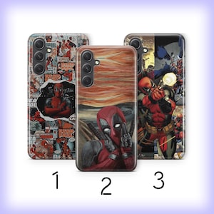 Puede incluir: Tres fundas de teléfono diferentes con Deadpool. La primera funda tiene un collage de viñetas de cómics con Deadpool. La segunda funda tiene una pintura de un cielo arremolinado con Deadpool en primer plano. La tercera funda tiene un collage de viñetas de cómics con Deadpool en una pose de lucha.
