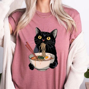 Noodle Cat T-Shirt, Ramen Cat T-Shirt, Foodie Lover Shirts, Black Cat Noodle T-Shirts, Retro Cat Tees, Cat Lover Sweatshirts, Black Cat Tee