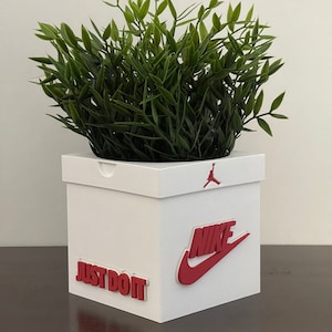 Box Planter Pot 3D Printed - Decor- Plant Pot for Indoor Plants - Unique planter for indoor with Drainage hole - MADE IN USA