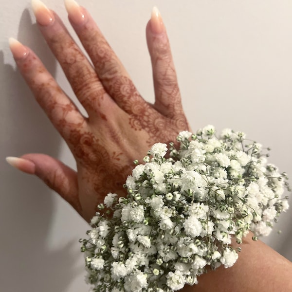 Single Gypsophellia FRESH Floral Jewellery Bracelet