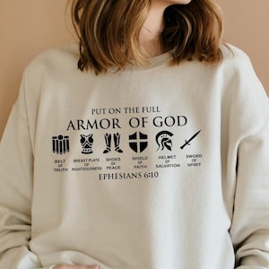 Trek de volledige wapenrusting van God aan, christelijke geschenken, katholiek shirt, christelijke shirts, religieuze cadeaus voor vrouwen, shirt bijbelvers