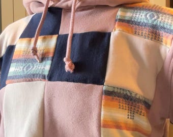 Felpa con cappuccio riciclata / Felpa patchwork / Abiti fatti a mano / Materiale sostenibile di seconda mano / Regalo unico nel suo genere
