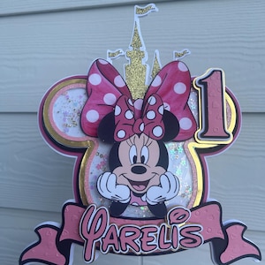 Minnie Mouse cake topper