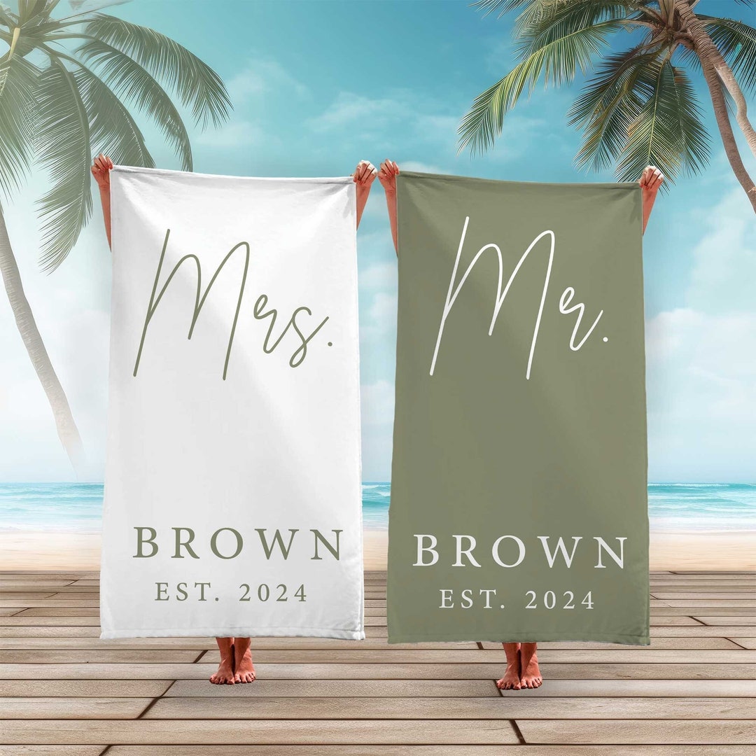 Mr. and Mrs. Beach Towel, Personalized Honeymoon Gifts, Custom Couple Towel, Custom Pool Towel, Bride Bachelorette Gift, Wedding Gift,