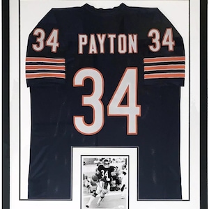 Walter Payton gesigneerde Chicago Bears 8 x 10 foto en jersey - JSA COA-geauthenticeerd - professioneel ingelijst 34 x 42