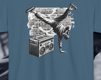 B-Boy BreakDancing Tshirt, Hip Hop Tshirt, BoomBox Tee, Graffiti Tee, Old School Ghettoblaster, Retro Break Dancing Tee, Vintage Shirt, BBoy