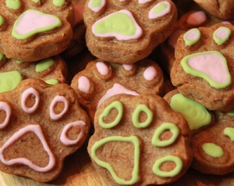 Custom Color Peanut Butter Homemade Paw Dog Treats (12)