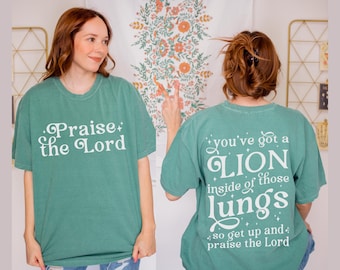 主を讃えるシャツ：コンフォートカラーのバックデザイン付きクリスチャンTシャツ