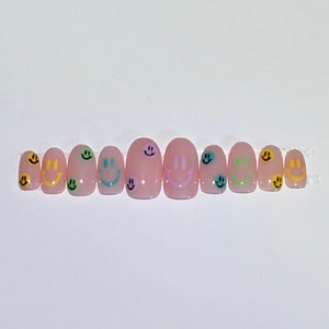 Smiley Face Press on Nails
