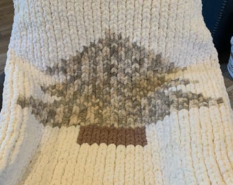 Tree Chunky blanket graph pattern 2 sizes of the same pattern.