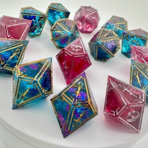 Handmade Resin Vampire Dice Set: Sharp Edge Amaranth, V5 Inspired