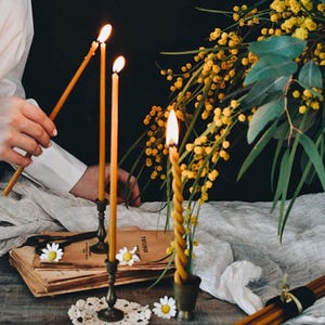 Natural Beeswax Thin Taper Candles 20pc, 100% Pure Handmade Beeswax Candlesticks, Paraffin-Free
