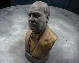 Winston Churchill Figurine | Various Sizes