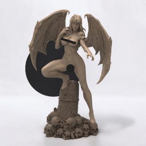 Queen Vexira Statuette | Various Styles