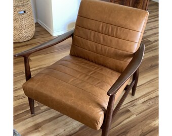 Cognac Brown, 29.1"W, Mid-Century Modern Channel Tufted Leather Accent Chair with Wood Arms