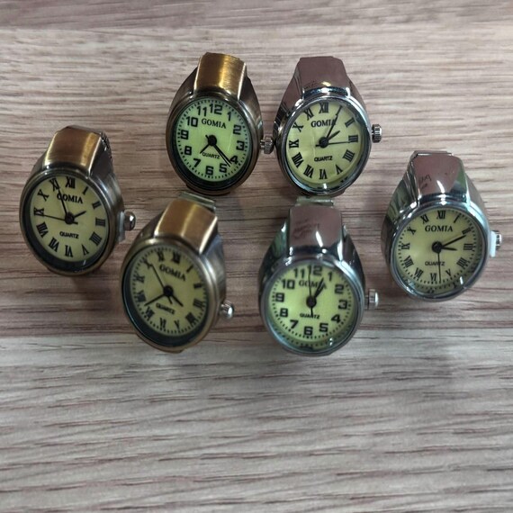 Vintage Finger Ring Watch Adjustable Quartz Timepiece Ring Antique Style Clock Ring Unisex Steampunk Jewelry Unique Retro Finger Watch