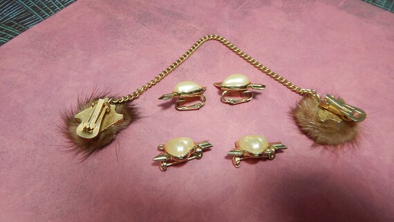Mink sweater clasp and old costume jewelry - image 2