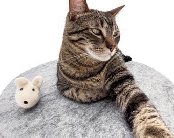 Wool Felt Cat Bed – Self Warming Cat Cushion, Handmade