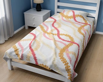 Girly Hawaiian Lei Plush Blanket: Island Style Throw
