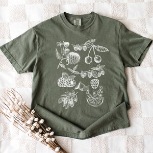 Retro Berry Comfort Colors Shirt, Summer Fruit Blueberry Shirt, 90s Tattoo Wildlife Biologist Tee, granola aesthetic outdoorsy, Gardencore Moss