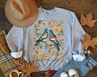 Retro Pigeons Birding Aesthetics Cottagecore Crewneck | Birding present Cottagecore sweatshirt Birder | Bird Watching | Forestcore