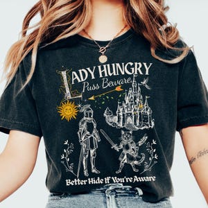 Lesbian Knightcore Comfort Colors shirt | The Sapphic Medieval Cat Tee | Sapphic Lesbian Pride Tshirt | Gift for her | plus size tee 3x 4x