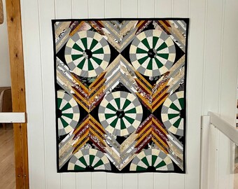 AURI Throw Quilt / Edredón de pared / Acolchado a mano, Hecho a mano, Reciclado, Diseño de edredón moderno, Patchwork, Colgante de pared, Arte textil, Manta de repetición