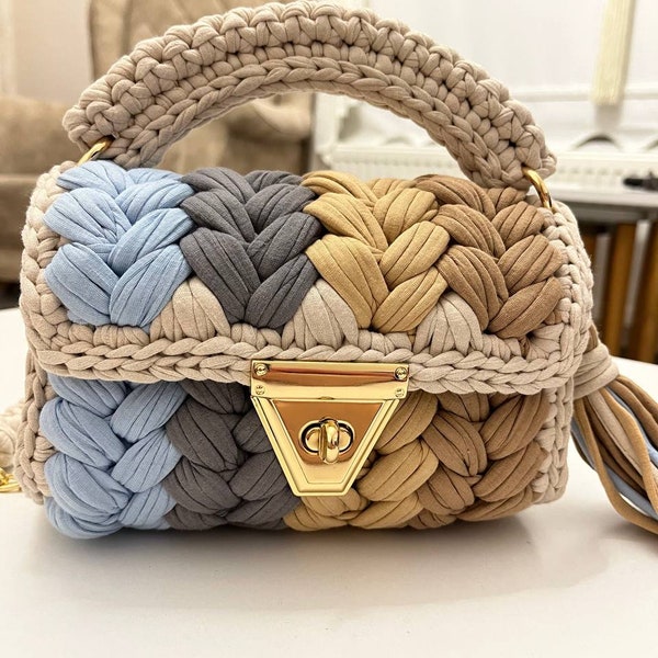 Bolso de punto, Bolso hecho a mano, Bolso tejido a mano, Bolso de ganchillo, Bolso de hombro, Bolso de lujo, Bolso colorido, Bolso de diseñador, Bolso elegante, Bolso de punto,