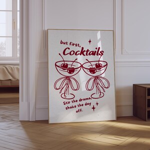 But First, Cocktails Druck | Retro Cocktail Poster | Girly Barwagen Druck | Glückliche Stunde Wandkunst | Mid Century Modern Kitchen Physischer Druck