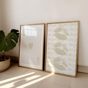 Impresión de tarjeta Ace Of Heart / Póster de amor / Juego de 2 impresiones en verde salvia / Impresión estética en verde salvia / Decoración de apartamento femenino / Arte de carrito de bar de moda