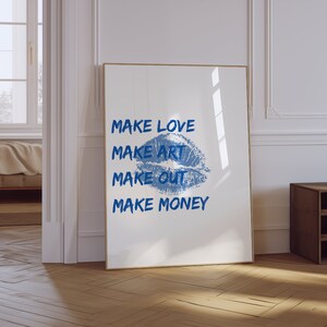 Typografie afdrukken | Kunst uit de jaren 70 | Retro-esthetische print | Kus afdrukken | Make Love Make Art Quote Print | Trendy poster | Preppy strandposter