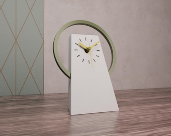 MONOLITHE - Table clock | Analogic desk clock with continuous quartz movement | Minimalist table clock | sleek design
