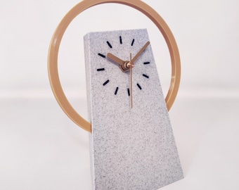 MONOLITHE - Table clock | Analogic desk clock with continuous quartz movement | Minimalist table clock | sleek design