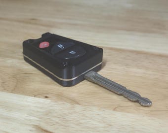 Toyota Tacoma & Tundra Integrated Key Fob Case (05-15 Tacoma / 07-17 Tundra)