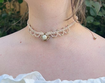 Macrame choker / necklace: 'Laci'