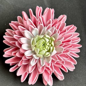 Youth Day•Gift for a loved one•Barrette•Flower hair clip•Flower hairpin•Hair accessory•EasterPresent•Chrysanthemum Hair Clip