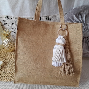 Rustik bohemisk charm - Vägg- och garderobsaccessoar med tofs för bohemiska hem och vardagsväskor