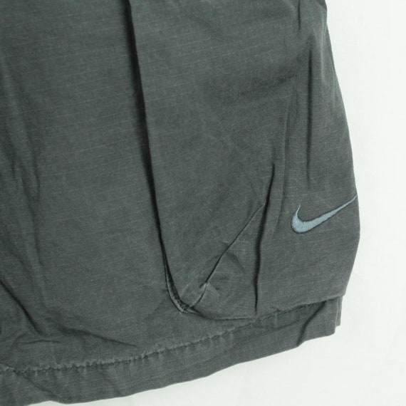 Nike Cargo Pants Shorts vintage in black with sol… - image 2