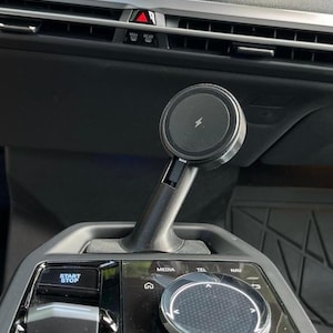 最高のデザイン！BMW iX ワイヤレス充電スタンド + 30W充電器 – ドライバー重視のマウント。