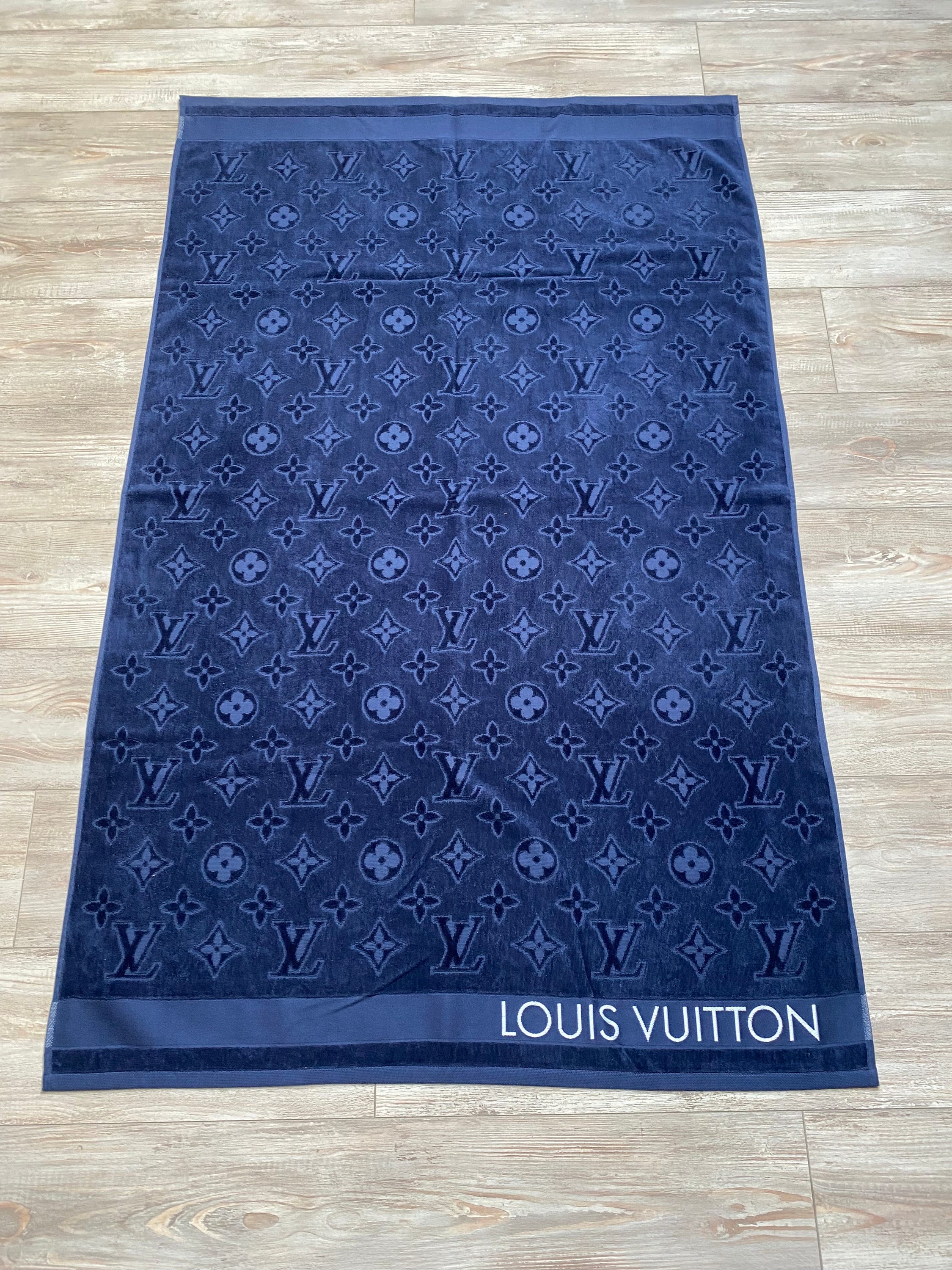 Lv towels sale