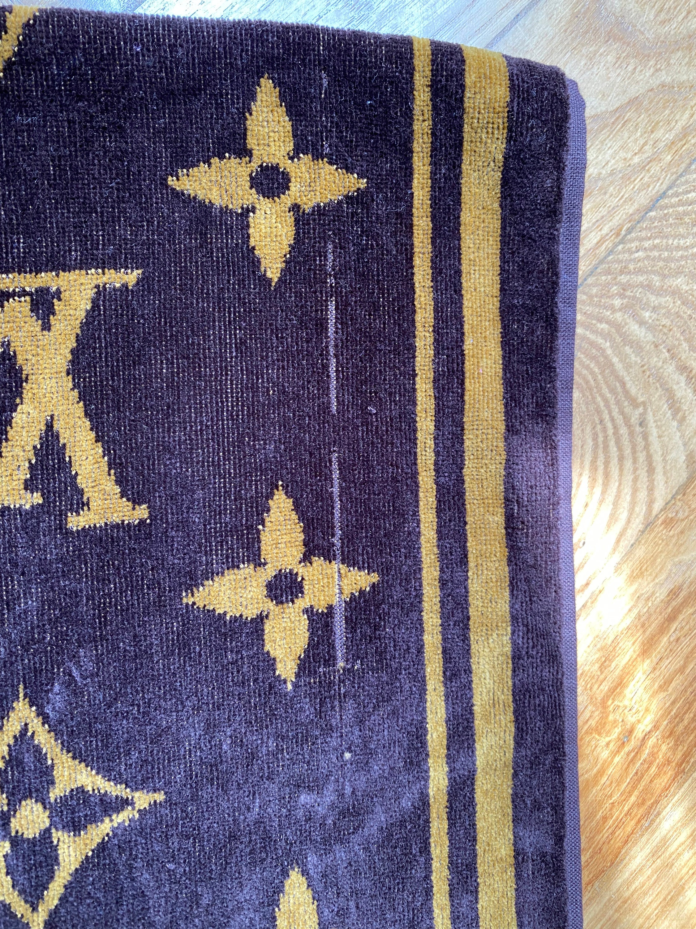 Louis vuitton towel price sale
