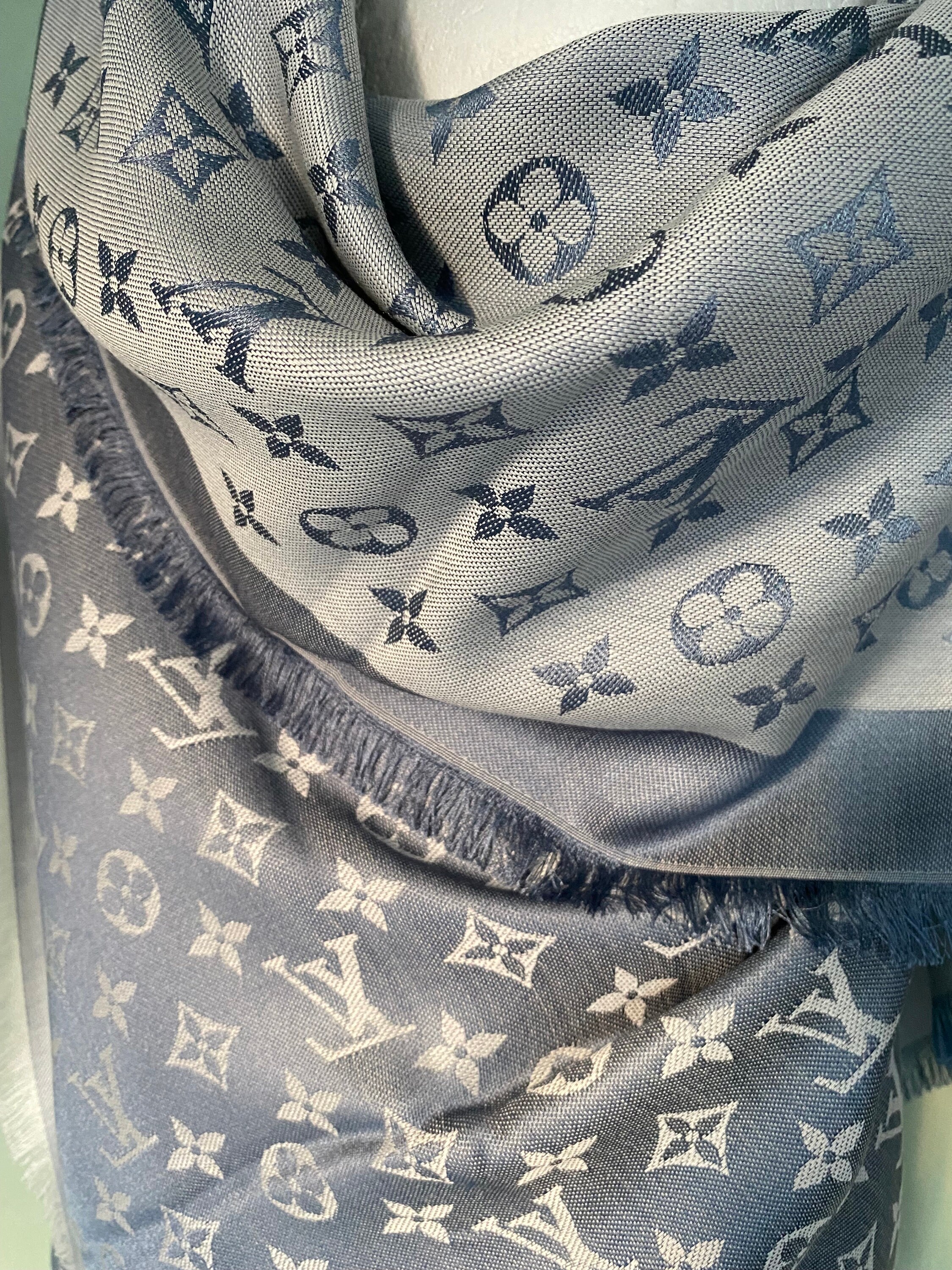 louis vuitton fur shawl