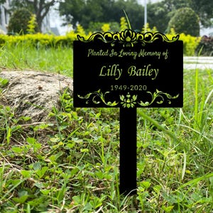 Personalized Memorial Tree Sign: Custom Metal Garden Marker, Remembrance Plaque