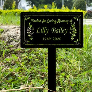 Personalized Memorial Tree Sign: Custom Metal Garden Marker