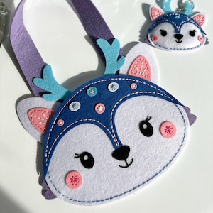 Felt Sewing Kit Handbag and Keychain for Kids, Sewing for Beginners, Kids Sewing Project Kit, Gift for Girl 8 year old, Gift for Niece