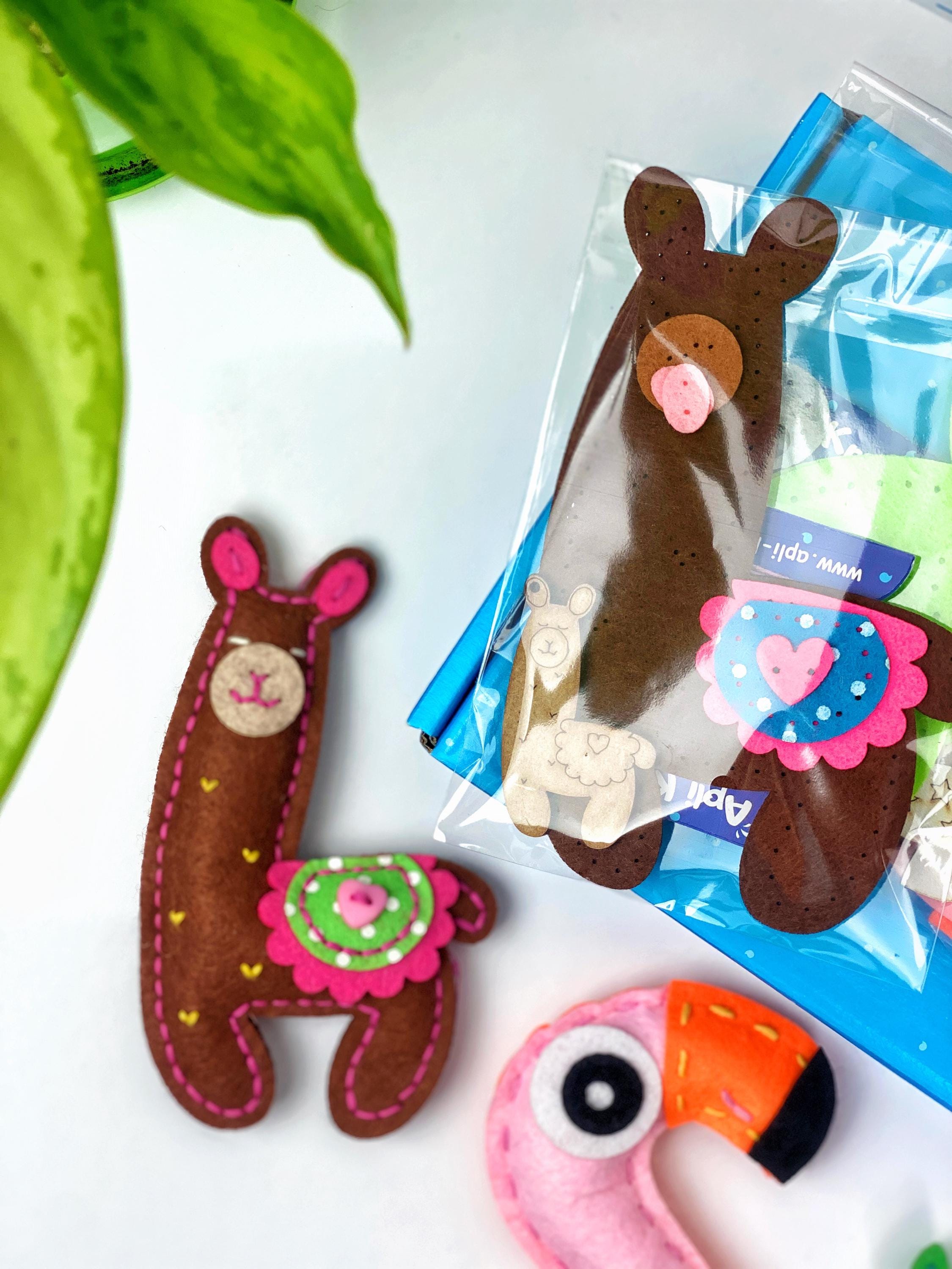 Kit Couture Feutre DIY Chien - Loisir Créatif Pour Enfants - Développe Motricité Et Créativité